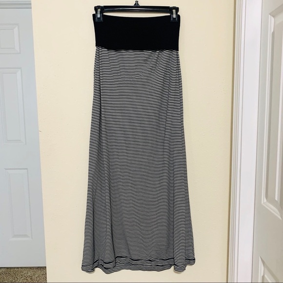 MAX STUDIO•striped maxi skirt - Picture 3 of 6